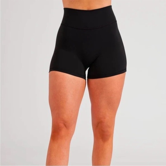 NWOT BuffBunny Legacy Shorts and Rosa Bra Set Size XS - Picture 4 of 14